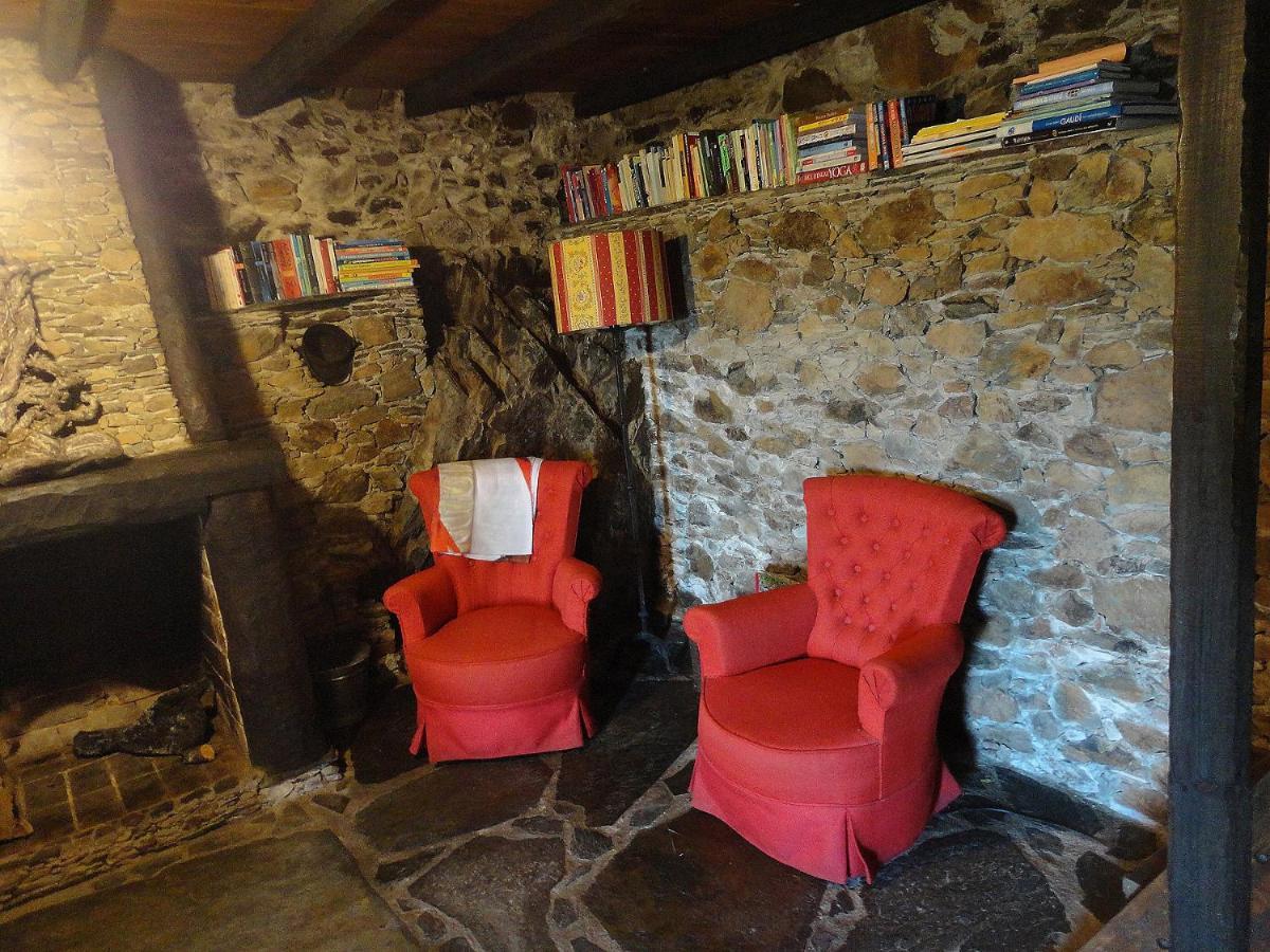 Casa Dos Livros Villa Talasnal Ngoại thất bức ảnh
